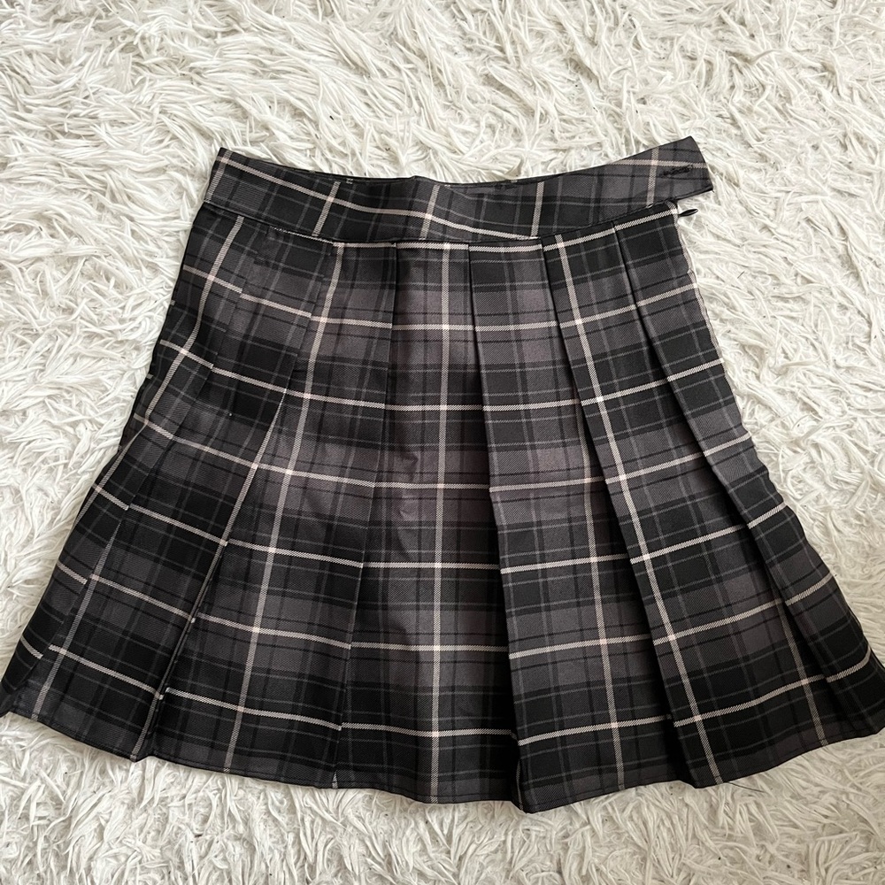plaid skirt